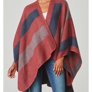 Fab Fit Fun X BB Dakota Mulberry Poncho ST12078